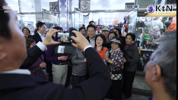  "왔다! 왔다! 대통령"... 남광주 '발칵' 안동구 '들썩', 시장 뒤집어 놓은 이재명 대통령과 김혜경 여사 사진=2026. 05.19 KTV K trendy NEWS DB ⓒ케이 트렌디뉴스 무단전재 및 수집, 재배포금지