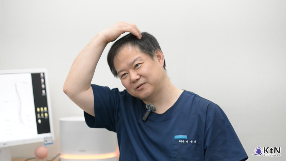 수지 러스크병원 서형선 센터장, 스마트폰·운동 습관 속 목과 등의 자연 곡선 회복 강조. 사진=K trendy NEWS DB ⓒ케이 트렌디뉴스 무단전재 및 수집, 재배포금지