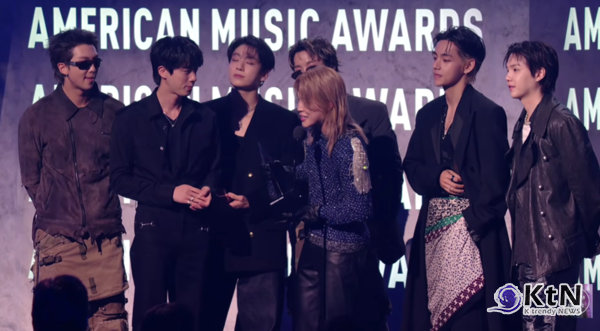방탄소년단(BTS)  AMA ‘올해의 아티스트’ 다시 품었다…5년 만의 두 번째 대상  사진=2026. 05.26  American Music Awards 영상 갈무리 K trendy NEWS DB ⓒ케이 트렌디뉴스 무단전재 및 수집, 재배포금지