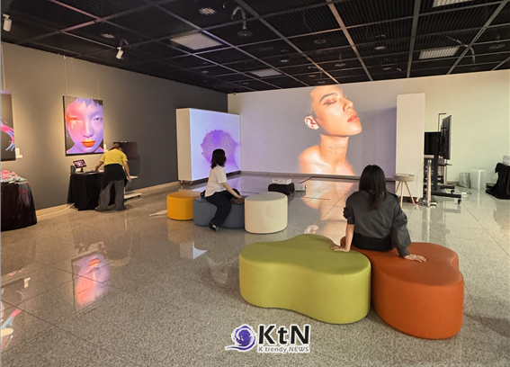 성신여대 뷰티산업학과, AI·예술 융합 전시 'NOVA' 개최…K뷰티 창작의 새 좌표를 제시하다/사진=성신여자대학교 뷰티산업학과, K trendy NEWS DB ⓒ케이 트렌디뉴스 무단전재 및 수집, 재배포금지