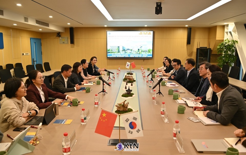  2026년 K-뷰티 진출 거점 재외공관 4곳을 시범 운영하고, 2027년 이후 5개 이상으로 확대한다는 계획이다.  /사진_김주덕 성신여대 교수 베트남 방문 K trendy NEWS DB ⓒ케이 트렌디뉴스 무단전재 및 수집, 재배포금지