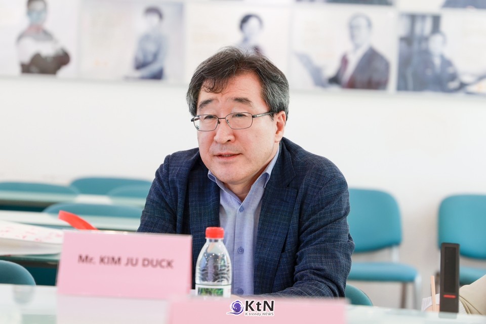 서울사이버대학교 일반대학원 뷰티산업학과 김주덕 석좌교수는 K-뷰티의 글로벌 확장을 설명하며 국가별 차이를 먼저 짚어왔다.  /사진=K trendy NEWS DB ⓒ케이 트렌디뉴스 무단전재 및 수집, 재배포금지