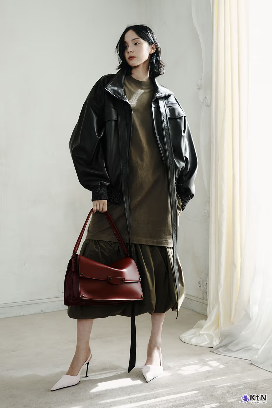 Balenciaga Unveils Spring 2027 Exploring the Concept of "Unsized". 사진=Balenciaga, K trendy NEWS DB ⓒ케이 트렌디뉴스 무단전재 및 수집, 재배포금지