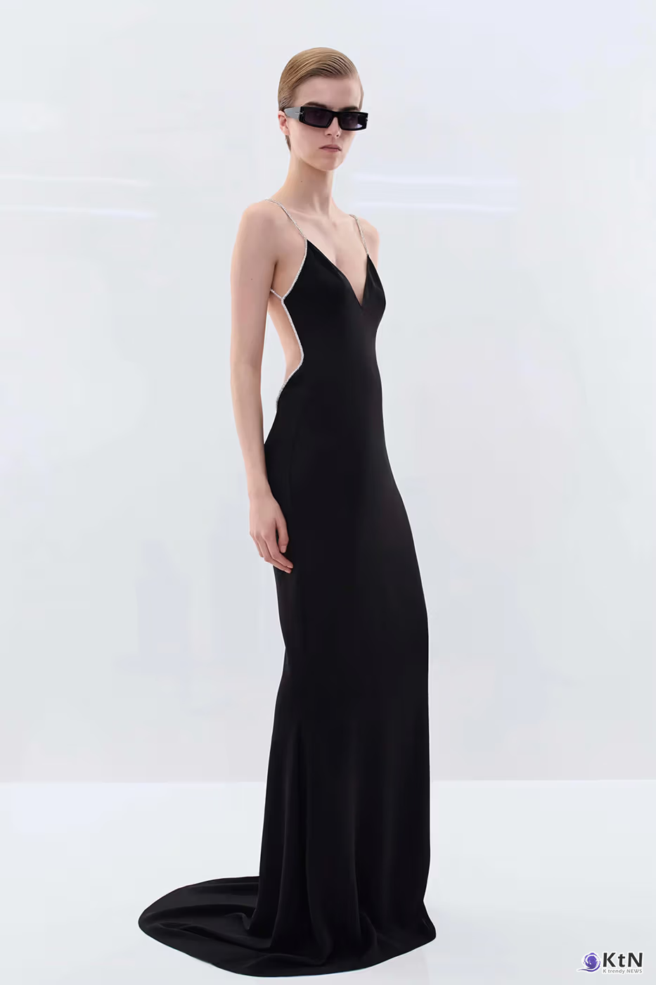 Haider Ackermann Deepens the House's Vocabulary for Tom Ford Pre-Fall 2026 Collection. 사진=Tom Ford, K trendy NEWS DB ⓒ케이 트렌디뉴스 무단전재 및 수집, 재배포금지