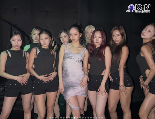 코디가 잘못했네 온라인 달군 혜리 원피스 착시…진짜 팬미팅 분위기 어땠나  사진=2026. 06.16 헤리 인스타그램 갈무리   (가수 겸 배우 혜리가 서울 팬미팅에서 몸에 붙는 원피스 착시로 온라인 반응을 모은 가운데, 댄스 커버와 걸스데이 메들리 무대로 아시아 투어 '하이라이드'(HYERIDE)의 출발을 알렸다.) K trendy NEWS DB ⓒ케이 트렌디뉴스 무단전재 및 수집, 재배포금지