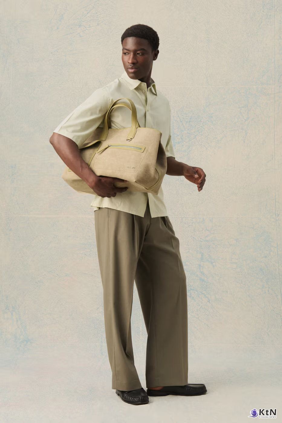 NN.07 Captures Marseille’s Vibrant Yet Understated Spirit for SS27. 사진=NN.07, K trendy NEWS DB ⓒ케이 트렌디뉴스 무단전재 및 수집, 재배포금지