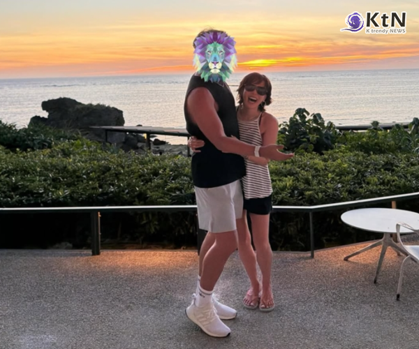 배우 손예진이 여행 4일 차 일상을 공개하며 남편 현빈과의 석양 포옹, 해변 카페에서의 수영복 차림, 바닷가 댄스까지 한꺼번에 꺼내놨다. 사진=2026. 06.22   인스타그램 갈무리 K trendy NEWS DB ⓒ케이 트렌디뉴스 무단전재 및 수집, 재배포금지