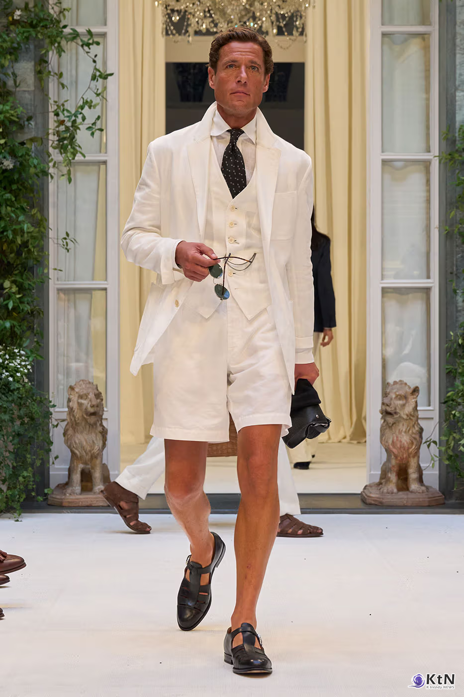 Ralph Lauren SS27 Infuses Traditional Japanese Craftsmanship Into American Luxury. 사진=Ralph Lauren, K trendy NEWS DB ⓒ케이 트렌디뉴스 무단전재 및 수집, 재배포금지