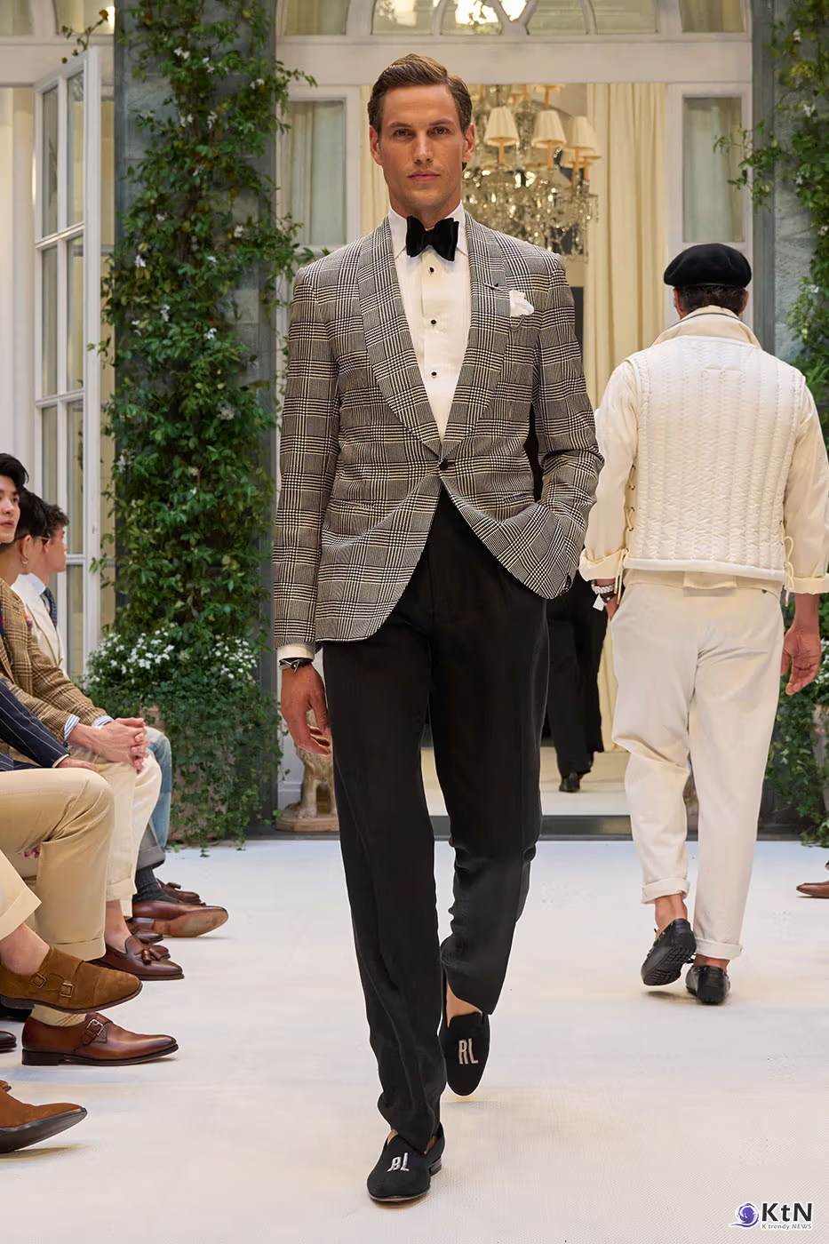 Ralph Lauren SS27 Infuses Traditional Japanese Craftsmanship Into American Luxury. 사진=Ralph Lauren, K trendy NEWS DB ⓒ케이 트렌디뉴스 무단전재 및 수집, 재배포금지