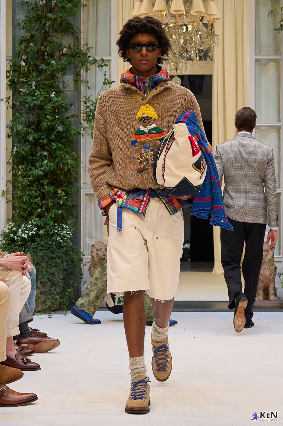 Ralph Lauren SS27 Infuses Traditional Japanese Craftsmanship Into American Luxury. 사진=Ralph Lauren, K trendy NEWS DB ⓒ케이 트렌디뉴스 무단전재 및 수집, 재배포금지