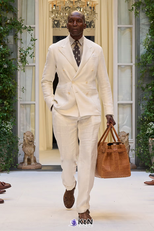 Ralph Lauren SS27 Infuses Traditional Japanese Craftsmanship Into American Luxury. 사진=Ralph Lauren, K trendy NEWS DB ⓒ케이 트렌디뉴스 무단전재 및 수집, 재배포금지