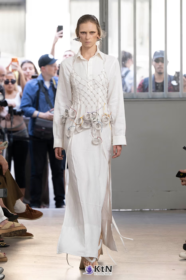 SETCHU SS27 Is Sartorially “Caught in the Nets”. 사진=Ilaria Orsini, K trendy NEWS DB ⓒ케이 트렌디뉴스 무단전재 및 수집, 재배포금지