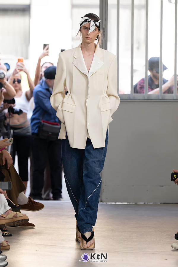 SETCHU SS27 Is Sartorially “Caught in the Nets”. 사진=Ilaria Orsini, K trendy NEWS DB ⓒ케이 트렌디뉴스 무단전재 및 수집, 재배포금지