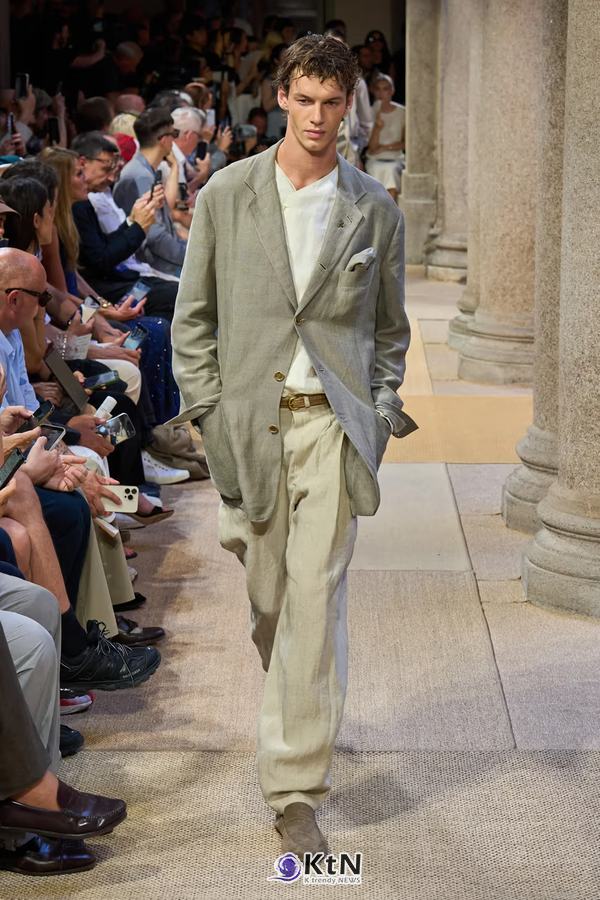 Giorgio Armani Leans Into a Lax & Leisurely SS27. 사진=Vogue Runway, K trendy NEWS DB ⓒ케이 트렌디뉴스 무단전재 및 수집, 재배포금지
