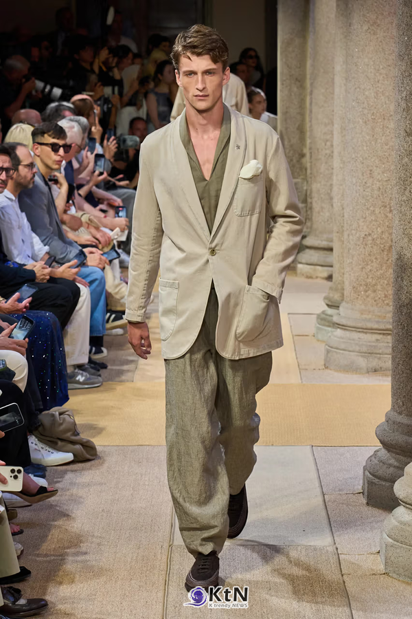 Giorgio Armani Leans Into a Lax & Leisurely SS27. 사진=Vogue Runway, K trendy NEWS DB ⓒ케이 트렌디뉴스 무단전재 및 수집, 재배포금지