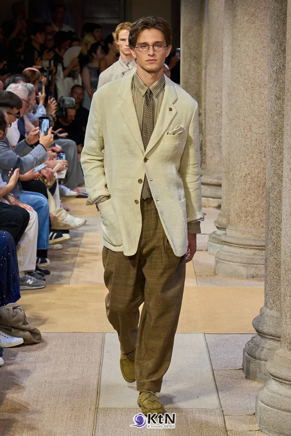 Giorgio Armani Leans Into a Lax & Leisurely SS27. 사진=Vogue Runway, K trendy NEWS DB ⓒ케이 트렌디뉴스 무단전재 및 수집, 재배포금지