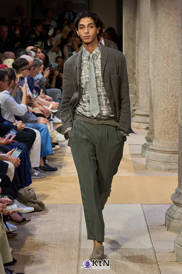 Giorgio Armani Leans Into a Lax & Leisurely SS27. 사진=Vogue Runway, K trendy NEWS DB ⓒ케이 트렌디뉴스 무단전재 및 수집, 재배포금지