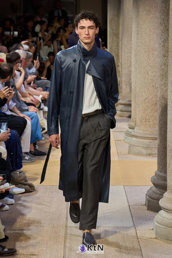 Giorgio Armani Leans Into a Lax & Leisurely SS27. 사진=Vogue Runway, K trendy NEWS DB ⓒ케이 트렌디뉴스 무단전재 및 수집, 재배포금지