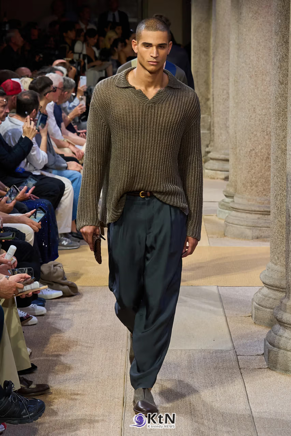 Giorgio Armani Leans Into a Lax & Leisurely SS27. 사진=Vogue Runway, K trendy NEWS DB ⓒ케이 트렌디뉴스 무단전재 및 수집, 재배포금지