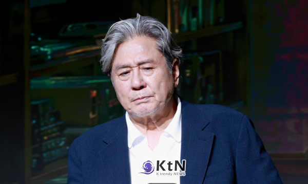 최민식, 맨 끝줄 소년' 최현욱 직접 캐스팅? 어불성설...날것의 에너지 궁금했을 뿐 [KtN 현장] 최민식이 넷플릭스 시리즈 '맨 끝줄 소년' 제작발표회에서 최현욱 캐스팅을 둘러싼 뒷이야기를 직접 꺼내며 날것의 느낌을 보고 싶었다고 말했다.  사진=2026. 06.24  K trendy NEWS DB ⓒ케이 트렌디뉴스 무단전재 및 수집, 재배포금지