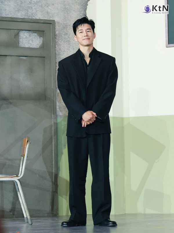 김무열이 김남길의 공개 고사 이후 '참교육' 주연으로 나선 부담에 대해 “연기로 승화하려 했다”며 작품으로 평가받겠다는 입장을 밝혔다.  사진=2026. 06.05  K trendy NEWS DB ⓒ케이 트렌디뉴스 무단전재 및 수집, 재배포금지
