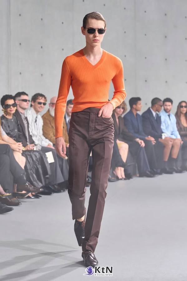 Saint Laurent Summer 2027 Menswear Emerges From the Fog. 사진=Saint Laurent, K trendy NEWS DB ⓒ케이 트렌디뉴스 무단전재 및 수집, 재배포금지