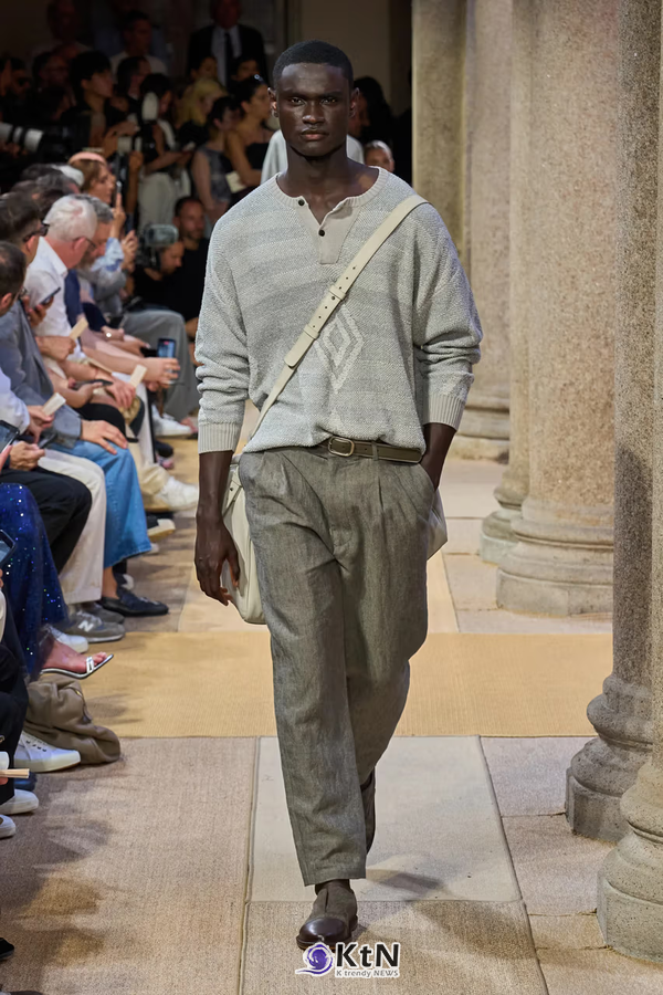 Giorgio Armani Leans Into a Lax & Leisurely SS27. 사진=Vogue Runway, K trendy NEWS DB ⓒ케이 트렌디뉴스 무단전재 및 수집, 재배포금지
