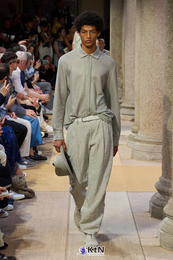Giorgio Armani Leans Into a Lax & Leisurely SS27. 사진=Vogue Runway, K trendy NEWS DB ⓒ케이 트렌디뉴스 무단전재 및 수집, 재배포금지