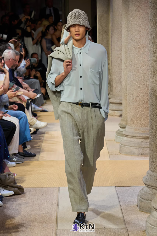 Giorgio Armani Leans Into a Lax & Leisurely SS27. 사진=Vogue Runway, K trendy NEWS DB ⓒ케이 트렌디뉴스 무단전재 및 수집, 재배포금지