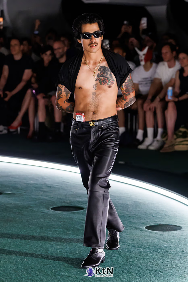 Willy Chavarria SS27 Celebrates Chicano Soul and Global Solidarity with "Comunión" in Paris. 사진=Willy Chavarria, K trendy NEWS DB ⓒ케이 트렌디뉴스 무단전재 및 수집, 재배포금지