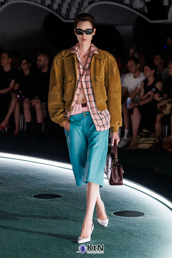 Willy Chavarria SS27 Celebrates Chicano Soul and Global Solidarity with "Comunión" in Paris. 사진=Willy Chavarria, K trendy NEWS DB ⓒ케이 트렌디뉴스 무단전재 및 수집, 재배포금지