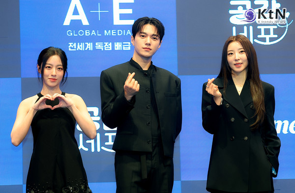 6월 30일 오후 서울 구로구에 위치한 신도림 더세인트에서 드라마 ‘공감세포’의 제작발표회가 진행됐다. 행사에는 배우 김명수, 강민아, 권소현, 김칠봉 감독이 참석해 다양한 이야기를 나누었다.  사진=2026. 06.30  K trendy NEWS DB ⓒ케이 트렌디뉴스 무단전재 및 수집, 재배포금지