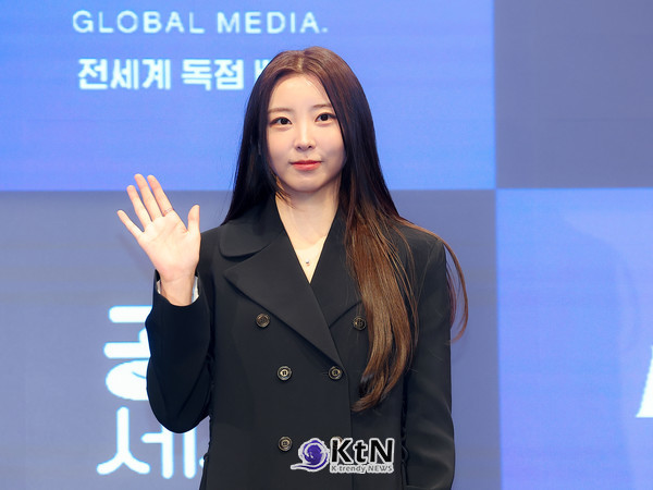 [KtN 현장] 권소현 ‘공감세포’, 포미닛 일기장에서 꺼낸 한이진의 감정 ... 포미닛 출신 배우 권소현이 ‘공감세포’ 제작발표회에서 아이돌 시절의 일기장을 다시 펼쳤다고 털어놓으며, 새 캐릭터 한이진에 대한 기대감을 높였다.  사진=2026. 06.30  K trendy NEWS DB ⓒ케이 트렌디뉴스 무단전재 및 수집, 재배포금지