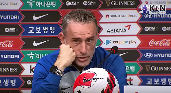 파울루 벤투 전 한국 축구대표팀 감독이 차기 대표팀 사령탑에 지원한 것으로 알려지면서, 2026 북중미 월드컵 조별리그 탈락 뒤 흔들린 한국 축구가 다시 ‘벤투 카드’를 검토할 수 있는 국면에 들어섰다.  사진=2026. 07.06  유튜브 영상 갈무리  K trendy NEWS DB ⓒ케이 트렌디뉴스 무단전재 및 수집, 재배포금지