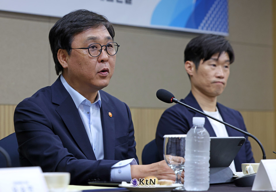 K-축구 혁신위원회 출범, 최휘영 장관 공동위원장 자리 내려놨다/사진=문화체육관광부, K trendy NEWS DB ⓒ케이 트렌디뉴스 무단전재 및 수집, 재배포금지