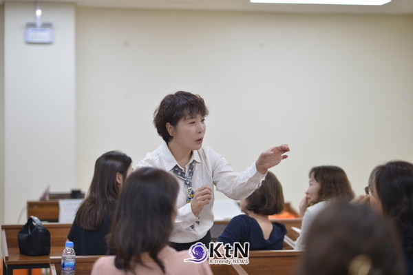 운정고등학교 사회적협동조합 ‘정다운정’ 조합원연수 ‘퍼스널 컬러와 이미지메이킹’ 사진=Chanel, K trendy NEWS DB ⓒ케이 트렌디뉴스 무단전재 및 수집, 재배포금지