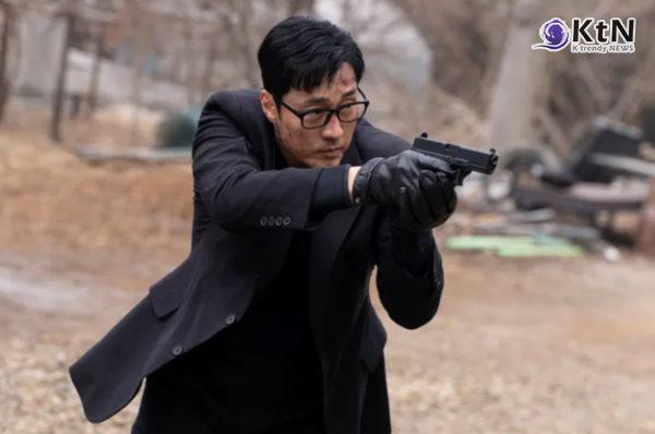 배우 윤경호가 '김부장'의 전국 시청률 22.3% 돌파에 맞춰 13시간 동안 한마디도 하지 않는 묵언수행에 나섰다.  /사진=2026. 07.13  SBS K trendy NEWS DB ⓒ케이 트렌디뉴스 무단전재 및 수집, 재배포금지