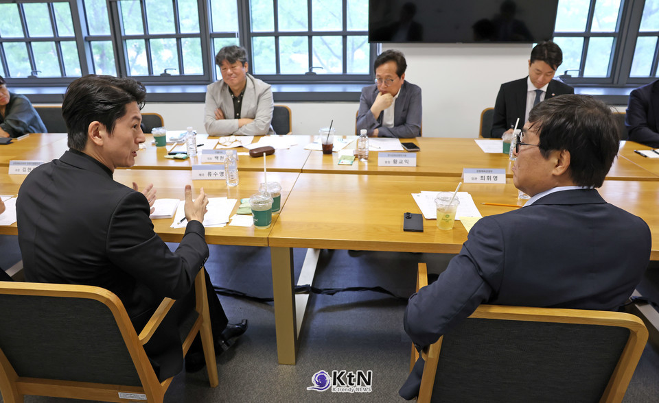   황교익·류수영 등 참석…2030년 K컬처 400조 목표 속 문화적 접근 모색 /사진=문화체육관광부, K trendy NEWS DB ⓒ케이 트렌디뉴스 무단전재 및 수집, 재배포금지