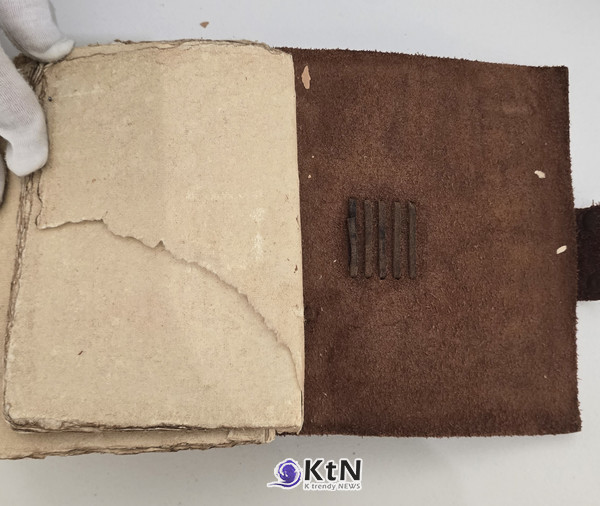 [특별기획①] 피카소 스크랩북, 가죽 표지 안에 접힌 시간. 사진=K trendy NEWS DB ⓒ케이 트렌디뉴스 무단전재 및 수집, 재배포금지