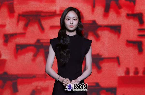 [KtN 현장포토] 퍼플 원피스로 뽐낸 맵시…‘킬쇼2’ 김혜준, 러블리 미소와 반전 눈빛   사진=2026. 07.20  (디즈니+ ‘킬러들의 쇼핑몰 시즌2’ 제작발표회 여의도 콘래드 서울 호텔서 열려…이동욱·김혜준 등 참석 삼촌 진만과 거대 세력 '바빌론' 맞서는 반격전 예고) K trendy NEWS DB ⓒ케이 트렌디뉴스 무단전재 및 수집, 재배포금지