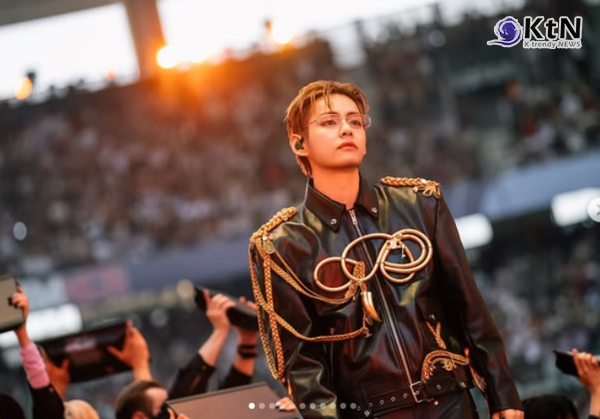 방탄소년단(BTS 정국 지민 제이홉 뷔 RM 진 슈가 ) 의 월드투어 '아리랑(ARIRANG)' 부산 공연 전후 4주 동안 지역 소상공인 매출이 전년 동기보다 3.6% 증가하고 외국인 매출은 71.7% 급증하면서, 대형 K팝 공연이 골목상권과 관광 소비로 이어지는 경제 효과가 수치로 확인됐다.  사진=2026. 07.23   빅히트뮤직  K trendy NEWS DB ⓒ케이 트렌디뉴스 무단전재 및 수집, 재배포금지