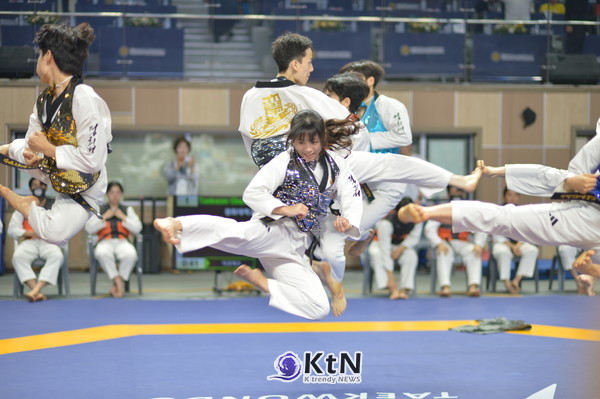 제7회 김운용컵 국제오픈태권도대회 (7th KIM UN YONG CUP (G1) INTERNATIONAL OPEN TAEKWONDO CHAMPIONSHIPS) 사진=K trendy NEWS DB ⓒ케이 트렌디뉴스 무단전재 및 수집, 재배포금지