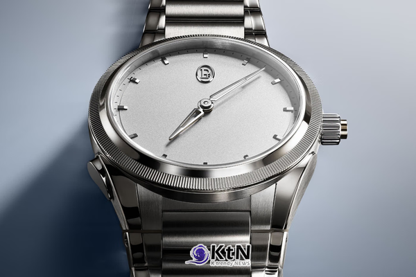 Take a Look at Parmigiani Fleurier’s 30th-Anniversary Tonda PF Platinum Collection. 사진=Parmigiani Fleurier, K trendy NEWS DB ⓒ케이 트렌디뉴스 무단전재 및 수집, 재배포금지