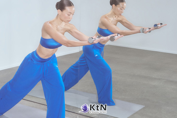 The NikeSKIMS Studio Edit 02 Collection Adds New Sculpting Fabrics, Elevated Layers, and an Exclusive Cobalt Colorway. 사진=NikeSKIMS, K trendy NEWS DB ⓒ케이 트렌디뉴스 무단전재 및 수집, 재배포금지