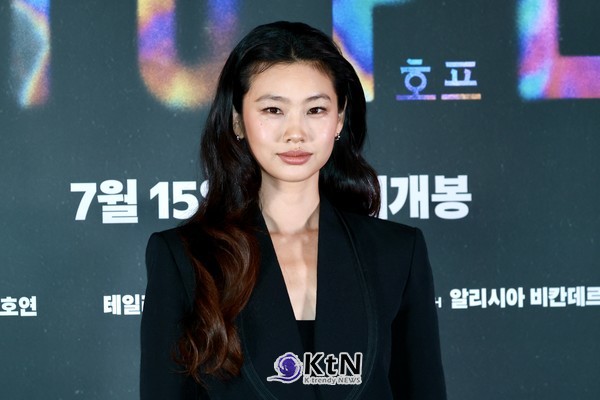 [KtN 현장포토] 칸이 먼저 반한 '호프' 정호연, 시사회 압도한 톱모델 클래스 블랙룩  사진=2026. 07.06  K trendy NEWS DB ⓒ케이 트렌디뉴스 무단전재 및 수집, 재배포금지