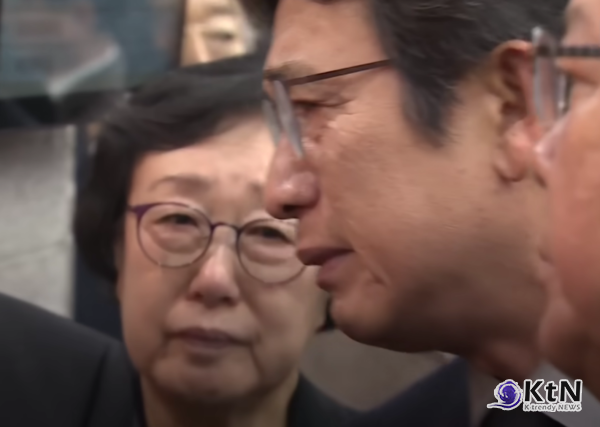 '민주주의 산 증인' 故 이해찬 전 총리 빈소 첫 날...이재명 대통령· 유시민 눈물의 조문  사진=2026. 01.27 KBS 영상 갈무리 K trendy NEWS DB ⓒ케이 트렌디뉴스 무단전재 및 수집, 재배포금지