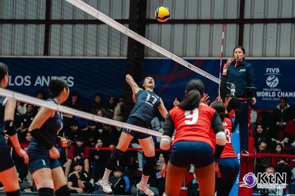  한국 17세 이하(U-17) 여자배구 대표팀이 11일(한국시간) 칠레 로스안데스에서 열린 2026 국제배구연맹(FIVB) U-17 여자세계선수권대회 조별리그 D조 4차전에서 도미니카공화국을 세트스코어 3대 1(25-18 21-25 25-19 25-17)로 제압했다. 사진=2026. 08.11  FIVB 공식 홈페이지 캡처 K trendy NEWS DB ⓒ케이 트렌디뉴스 무단전재 및 수집, 재배포금지