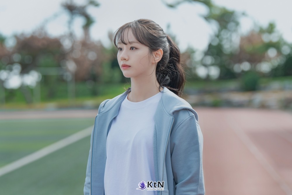 배우 이혜리가 ENA 월화드라마 ‘그대에게 드림’에서 과몰입을 부르는 명대사로 위로와 감동, 설렘을 전하고 있다. / 사진=KT스튜디오지니. K trendy NEWS DB ⓒ케이 트렌디뉴스 무단전재 및 수집, 재배포금지.