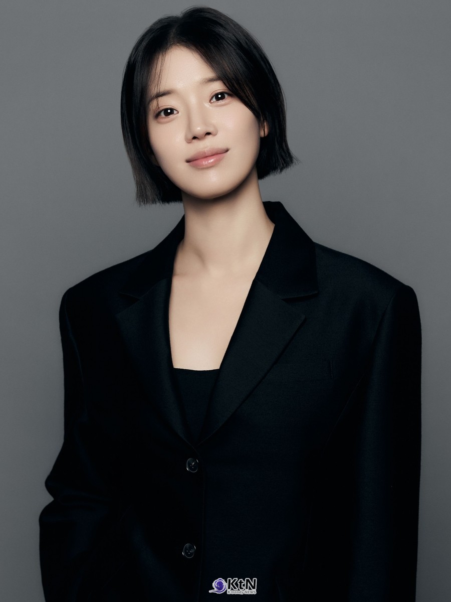 배우 임세미가 예술의전당 토월정통연극 ‘유리동물원’에서 로라 윙필드 역을 맡아 섬세한 감정 연기를 선보일 예정이다. / 사진=눈컴퍼니. K trendy NEWS DB ⓒ케이 트렌디뉴스 무단전재 및 수집, 재배포금지.