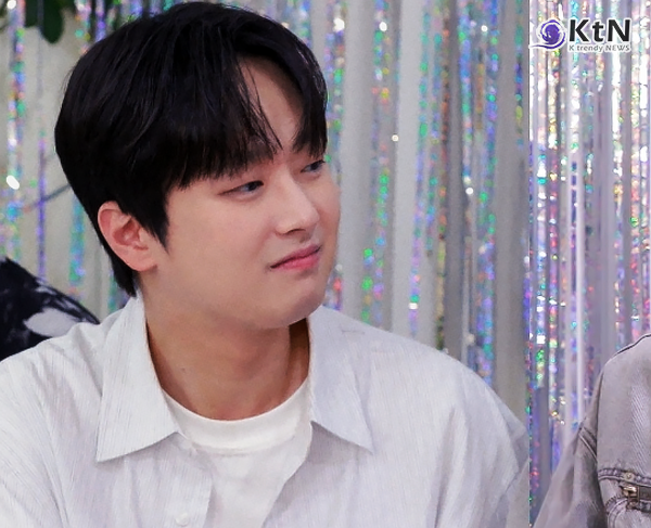 인생 잘못 살았다 이찬원, 절친 황윤성 이벤트 준비 중 고개 숙인 이유  사진=2026. 08.13 KBS 2TV '신상출시 편스토랑' K trendy NEWS DB ⓒ케이 트렌디뉴스 무단전재 및 수집, 재배포금지